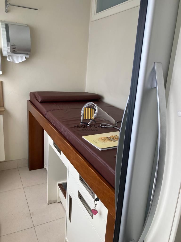 Sala Comercial à Venda na Rua dos Andradas – 47,10m² Semi Mobiliada – Excelente Oportunidade no Centro