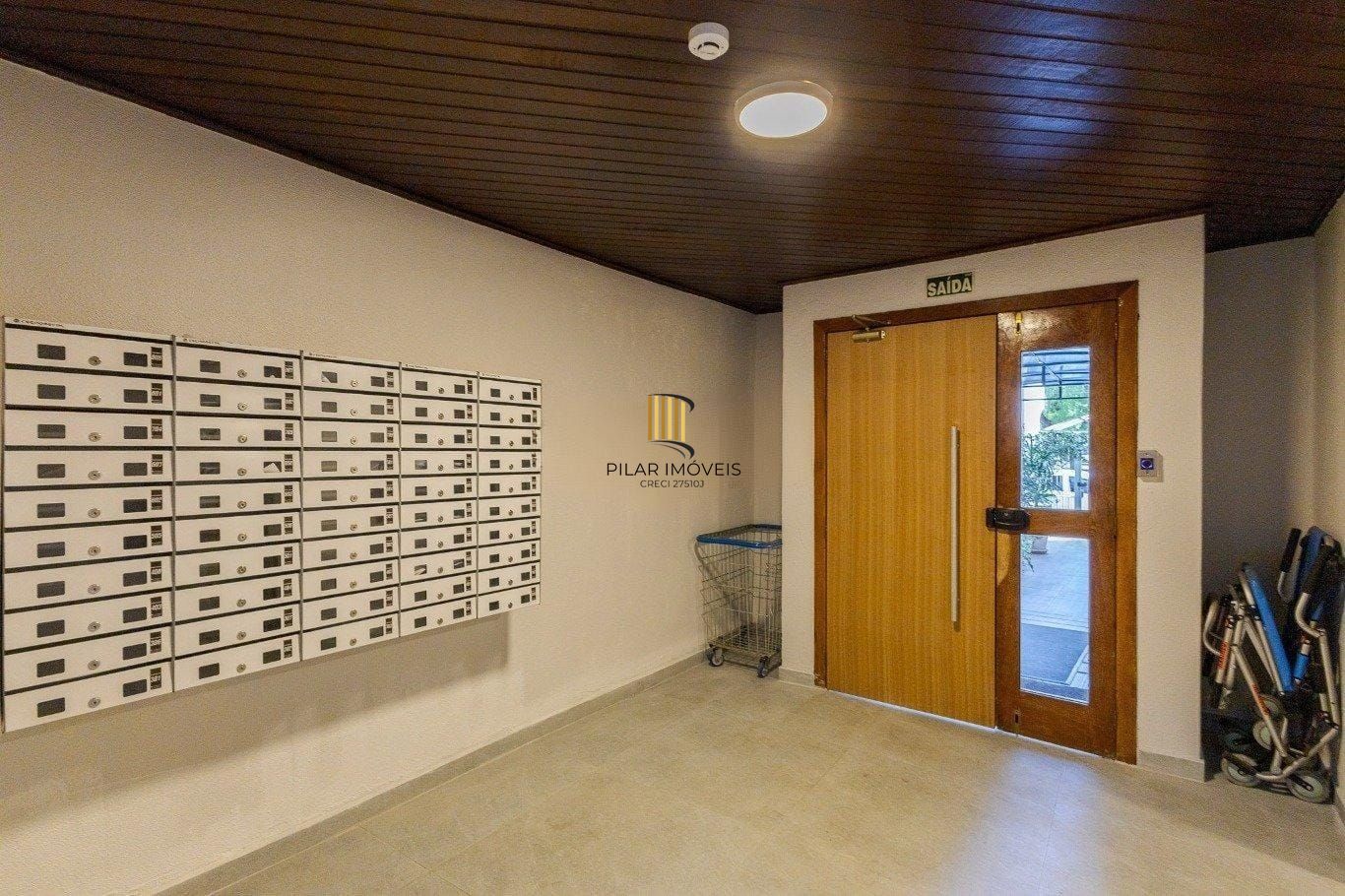 Apartamento mobiliado à venda na General Salustiano – 1 dormitório, 45m², prédio com elevador