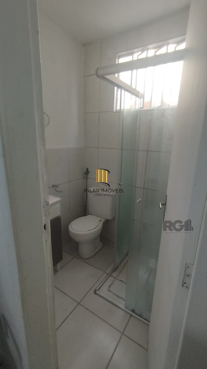 Apartamento desocupado na   Azenha