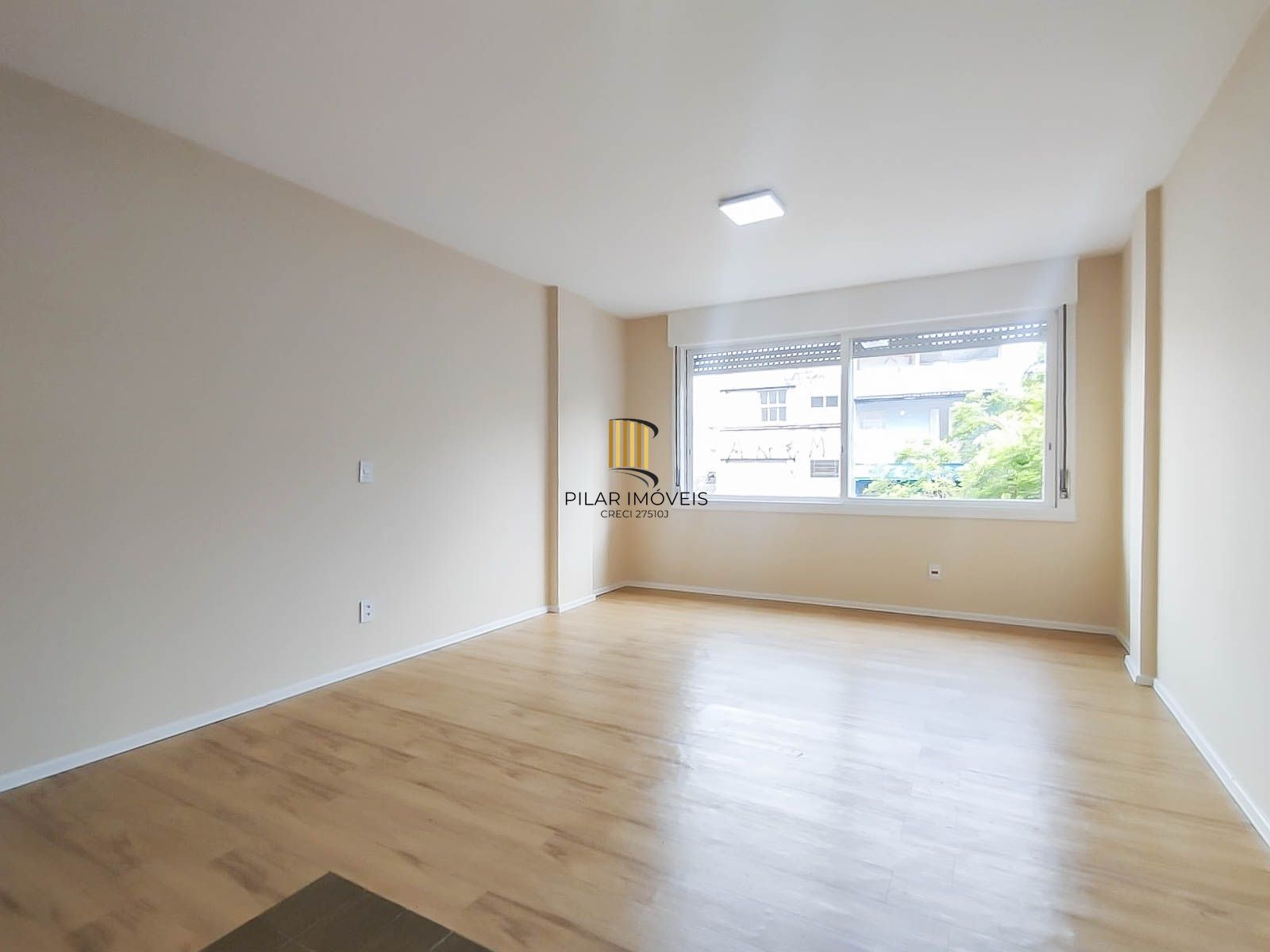 Apartamento Reformado na Rua da República – Ótima Vista e Iluminação Natural