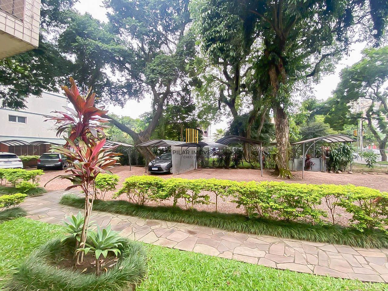 Apartamento 2 Dormitórios com Vaga Coberta no Menino Deus – Av. Ganzo, de Frente