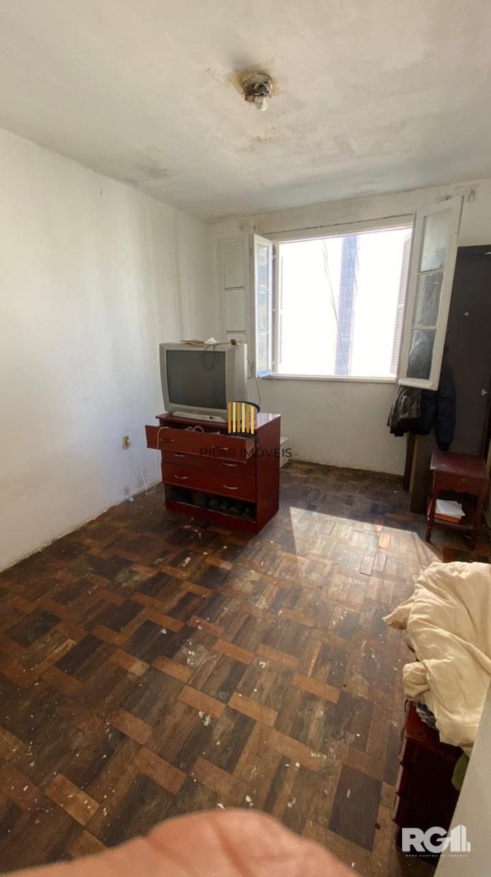 Excelente Apartamento à venda  - Centro, Porto Alegre. CÓD. RP389971