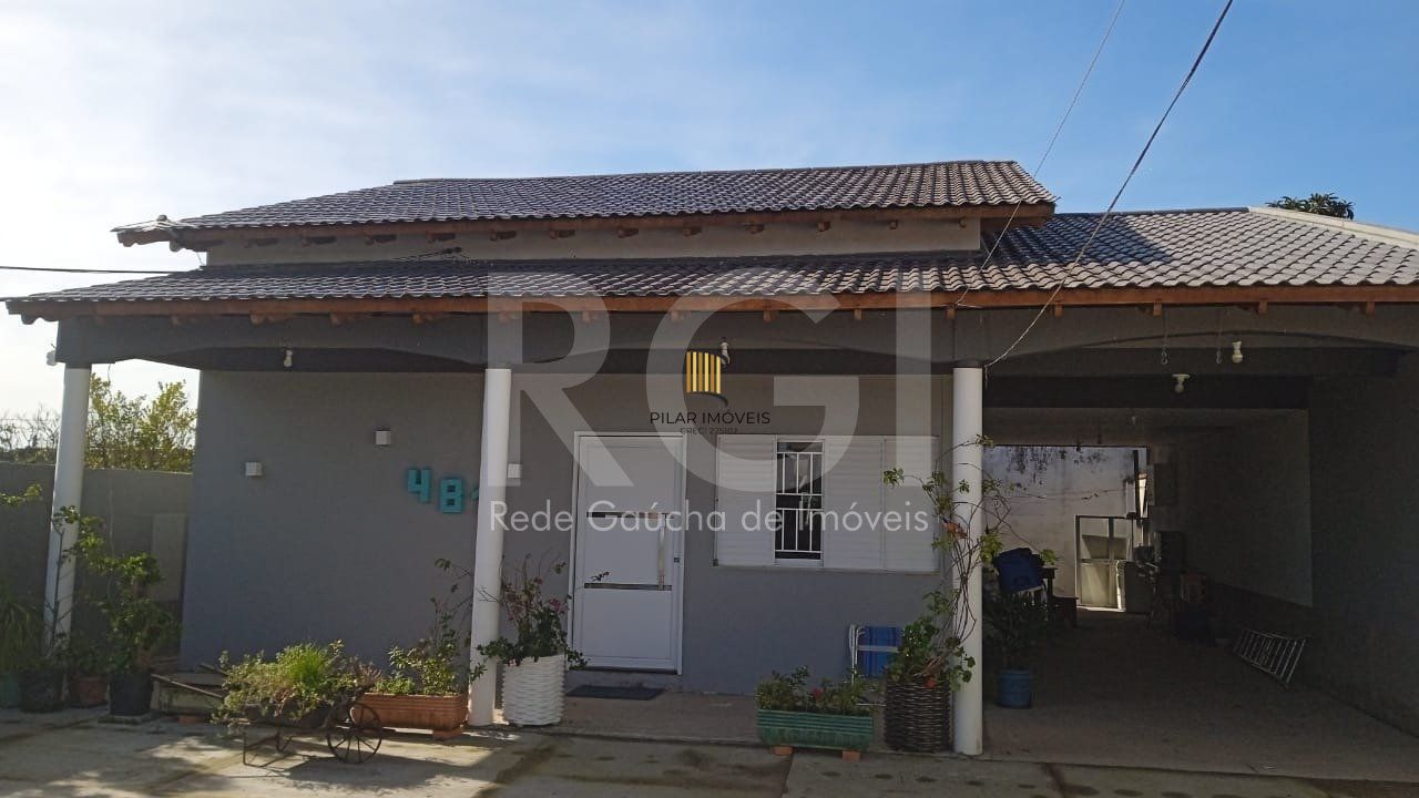 Casa para Venda - 90m², 3 dormitórios, 4 vagas - Maria Regina