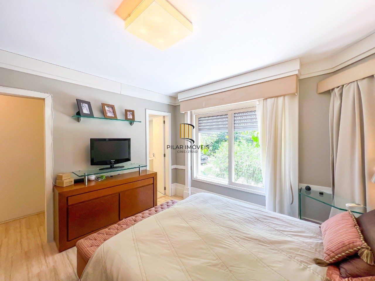 APARTAMENTO DE 143M², 3 DORMITÓRIOS, 1 SUÍTE, 2 VAGAS - BELA VISTA