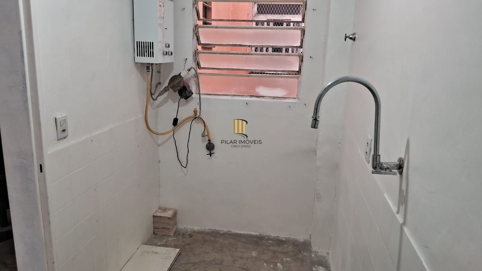 Apartamento cobertura 1 quarto no bairro  Cidade Baixa!