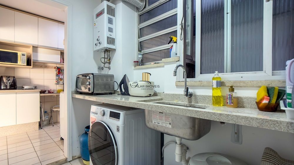 Apartamento 02 Dormitórios com Garagem