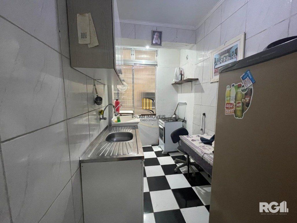 APARTAMENTO DE 2 DORMITÓRIOS NO CENTRO HISTÓRICO.