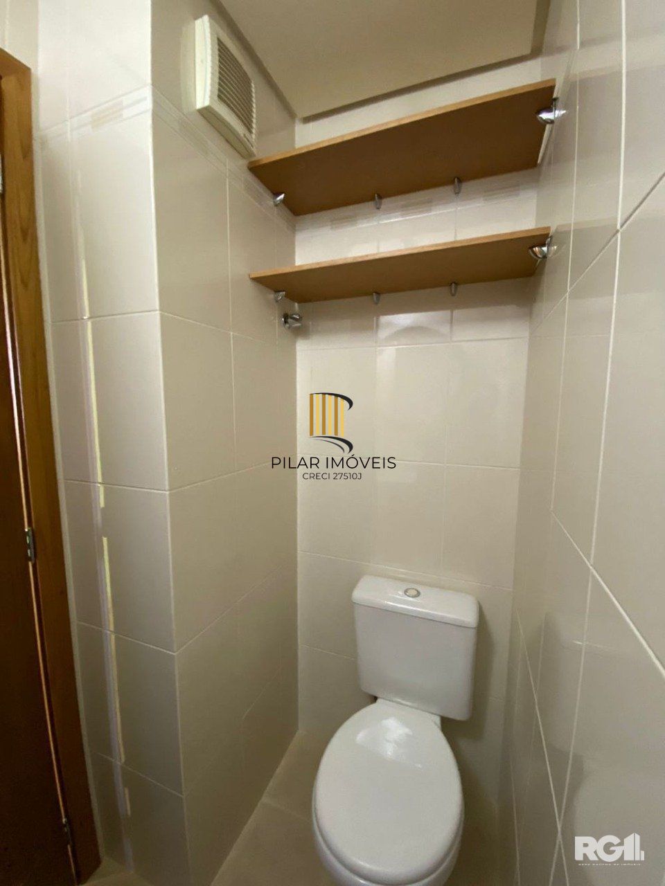 APARTAMENTO 2 DORMITÓRIOS COM VAGA DE GARAGEM COBERTA! CÓD.390235