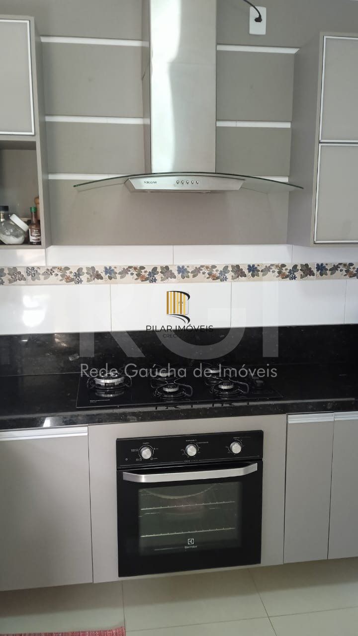 Casa para Venda - 90m², 3 dormitórios, 4 vagas - Maria Regina