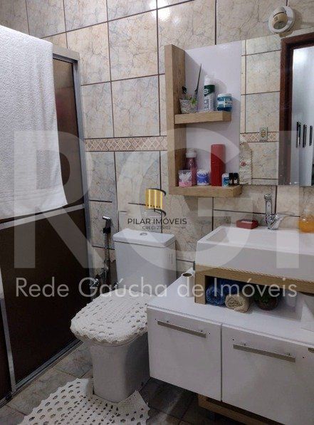 Casa à venda com 3 quartos e garagem 2 carros!