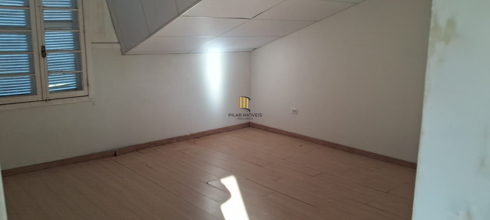 Casa Comercial Reformada no Bairro Rio Branco