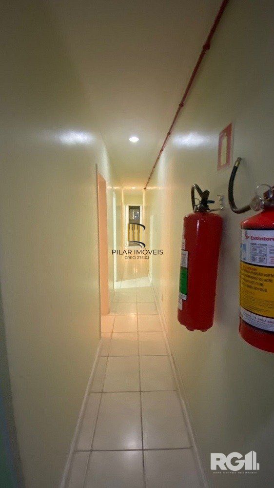 Loja no Bom Fim com garagem- Cód. RP389767
