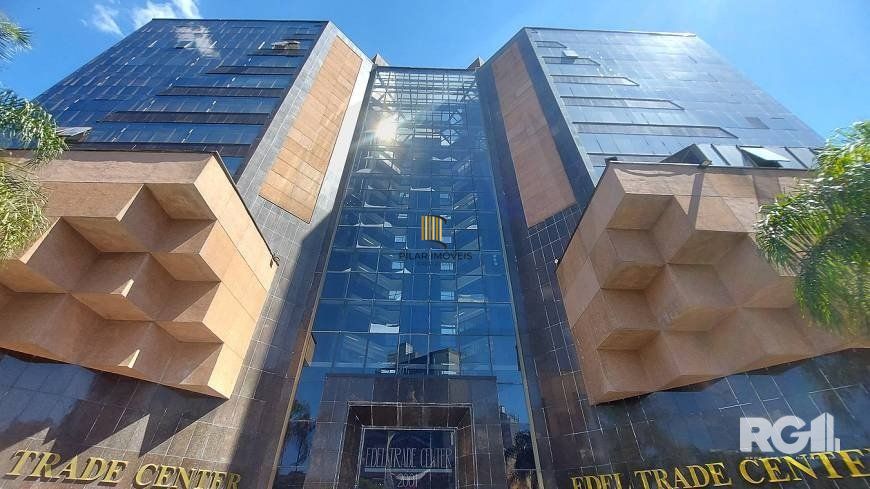 EXCELENTE SALA COMERCIAL NA CIDADE BAIXA COM 2 VAGAS ROTATIVAS A VENDA. - Pilar Imóveis