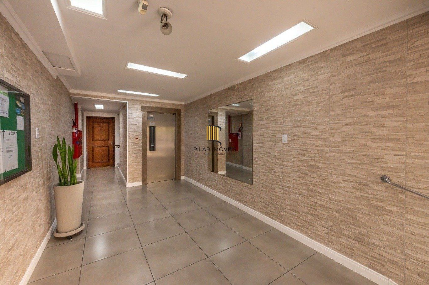Apto 43m² reformado e semi-mobiliado no coração da Cidade Baixa, 1 quarto