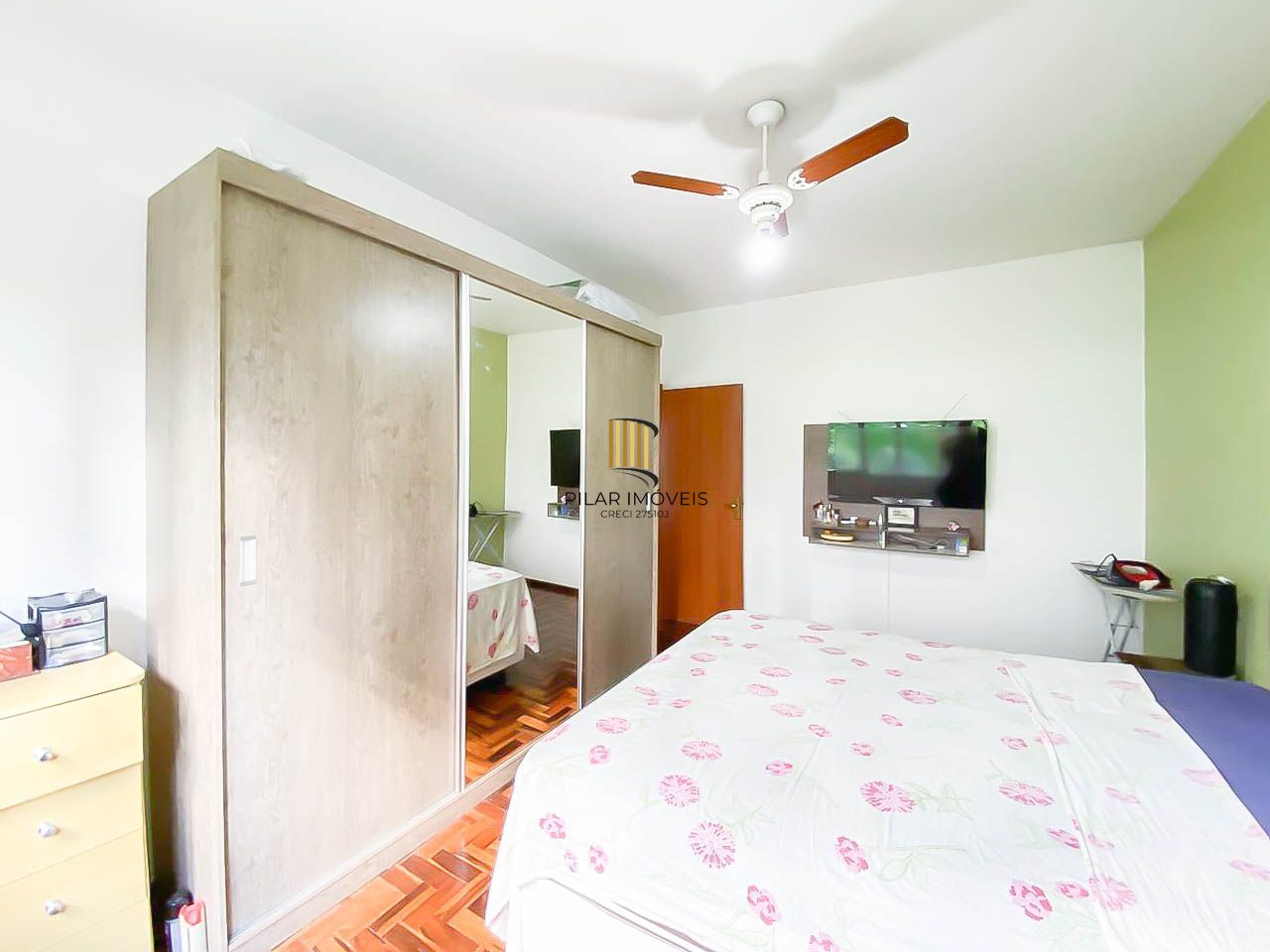 Duplex à venda no Rio Branco com 2 dormitórios, salão privativo e 2 vagas