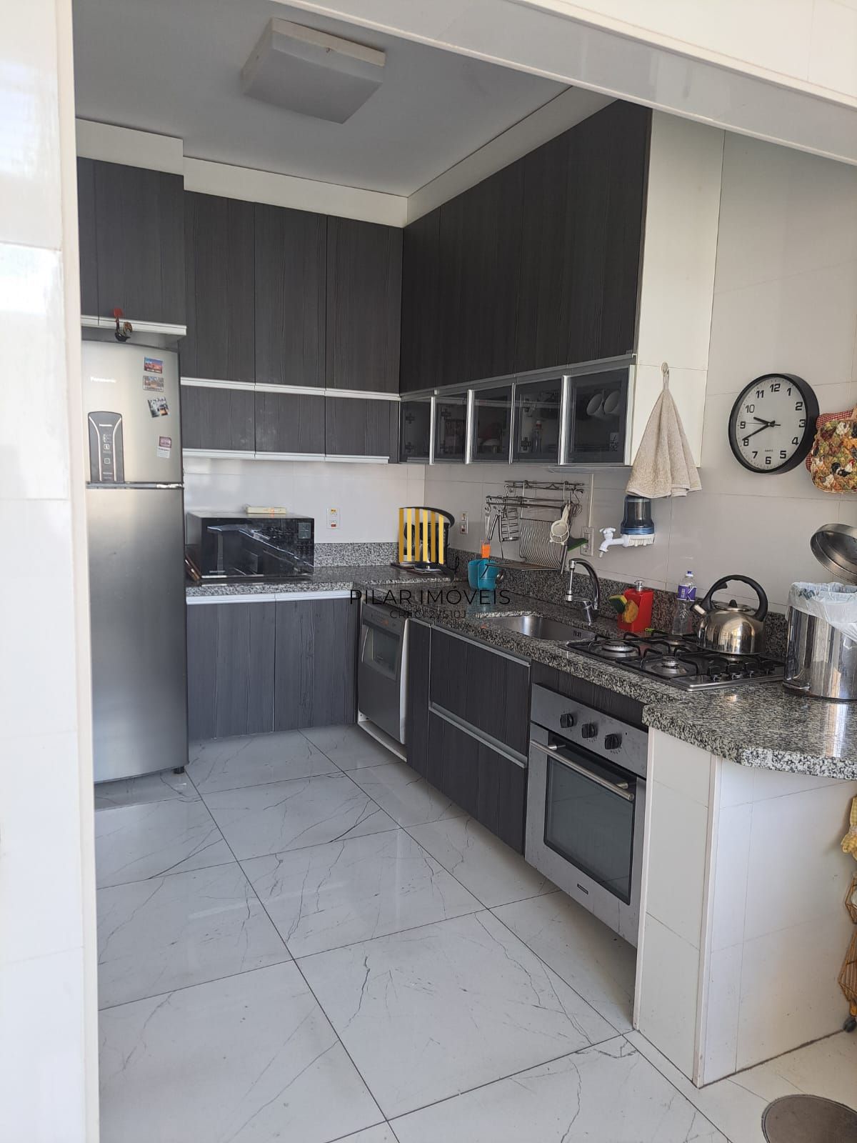 Apartamento  3 dormitórios, de frente com sacada, garagem , elevador, Bairro Cid
