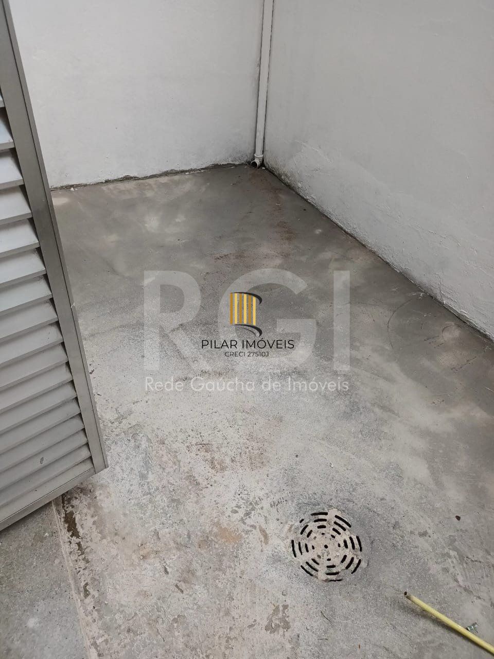 Apartamento JK para Venda - com pátio - Cidade Baixa