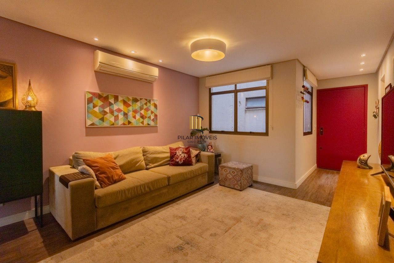 Apartamento 2 Dorm (1 Suíte) com 2 Banheiros, Vaga e Varanda – 87m² na Floresta