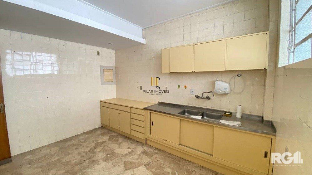 APARTAMENTO 3  DORMITÓRIOS DE FRENTE PRÓXIMO A REDENÇÃO