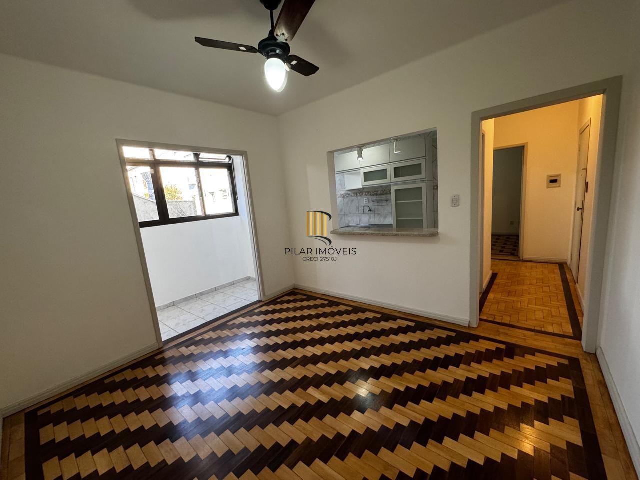Apartamento de 1 Quarto reformado à Venda no Menino Deus – Porto Alegre | Financiável