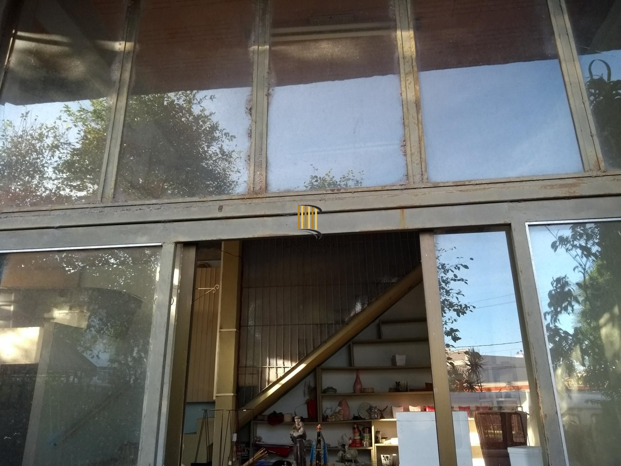Predio para Venda - 291m², 3 dormitórios, sendo 2 suites, 1 vaga - Partenon