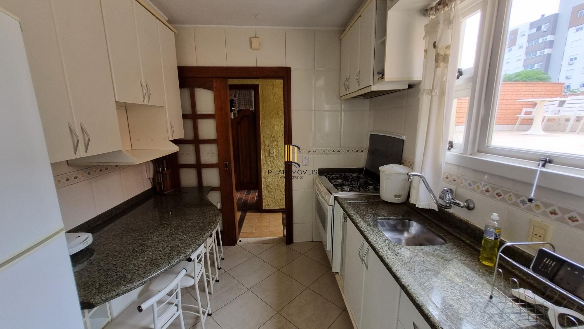 Casa de Condomínio 3 dormitórios no bairro Santo Antônio