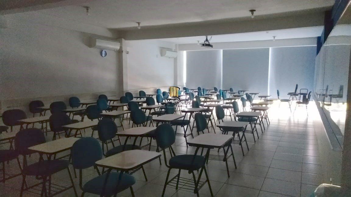 Predio para Venda - 1200m², 0 dormitórios, Independência