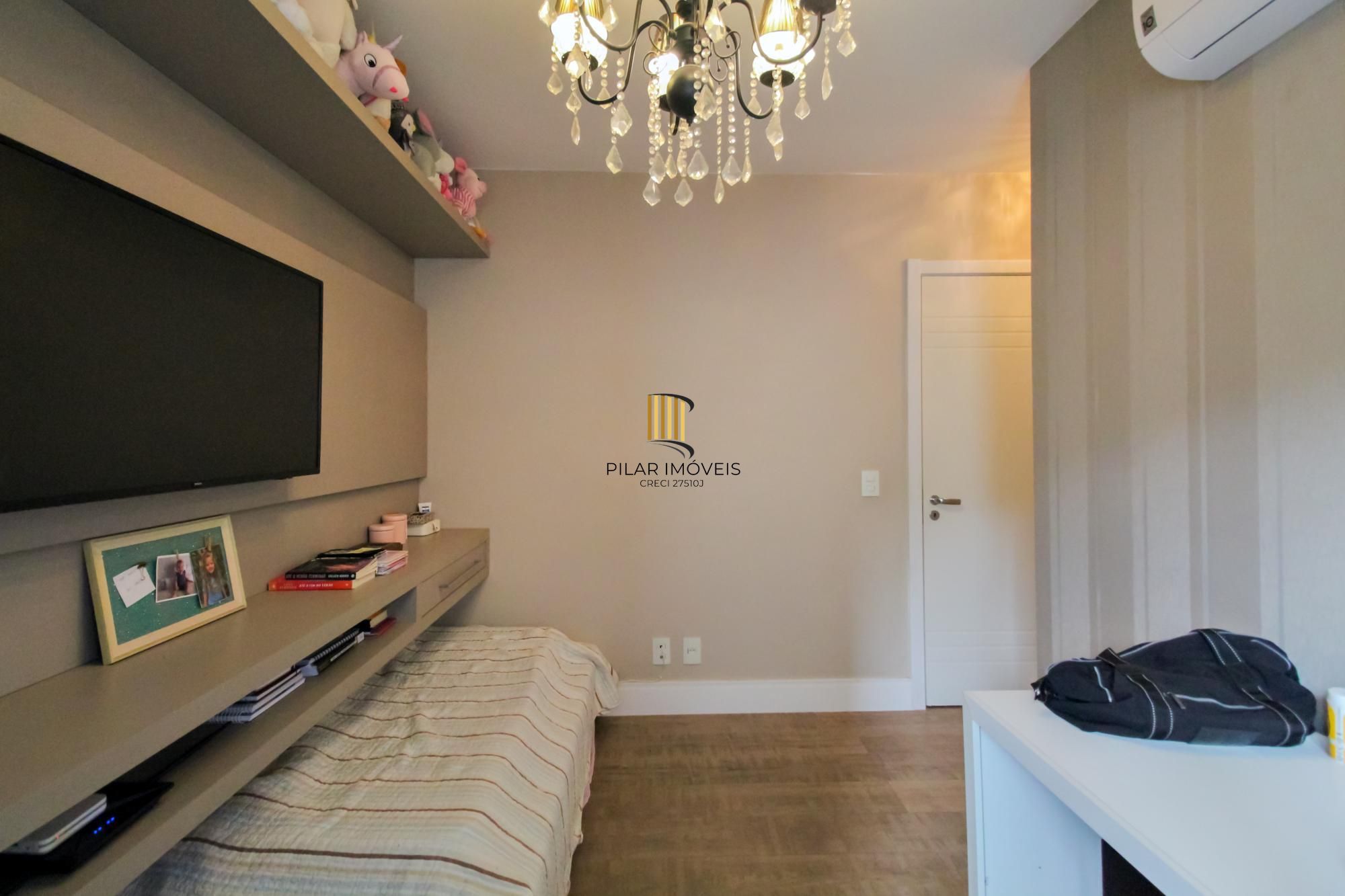 Apartamento 3 dormitórios no bairro Menino Deus