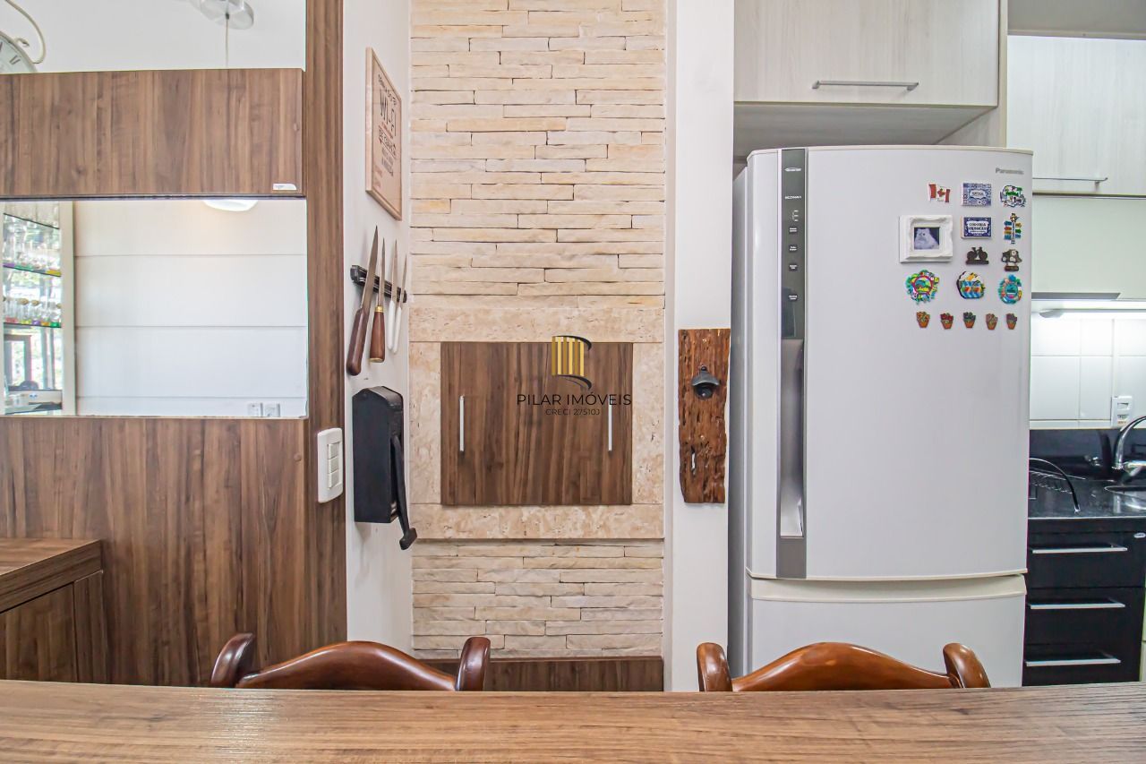Lindo apartamento de 71m² de 2 dormitórios no bairro Partenon.