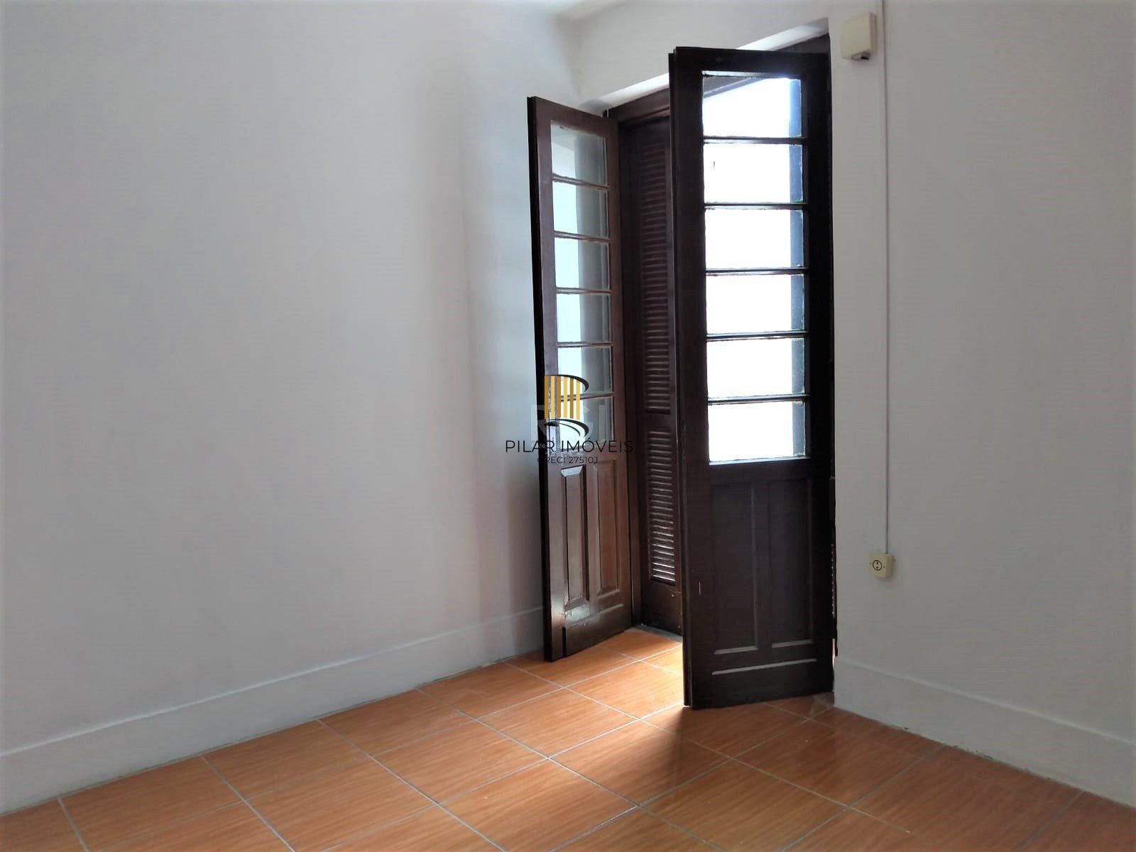 Casa para Venda - 124.36m², 3 dormitórios, sendo 2 suites, Santana