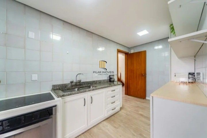 Cobertura 3 dormitórios no bairro Chácara das Pedras