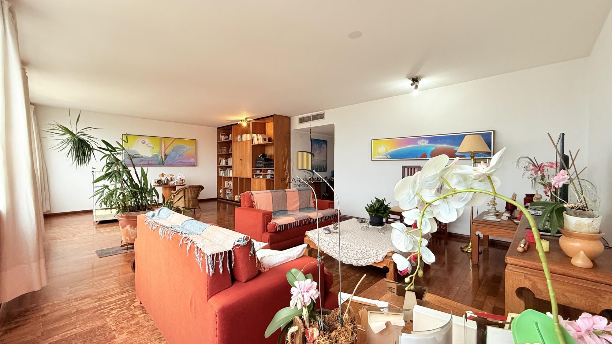 Apartamento 4 dormitórios no bairro Rio Branco
