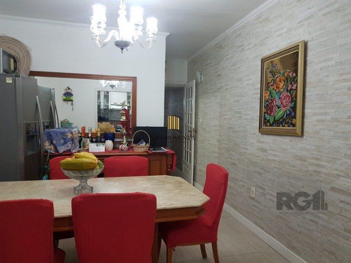 CASA 4 DORMITORIOS SANTANA