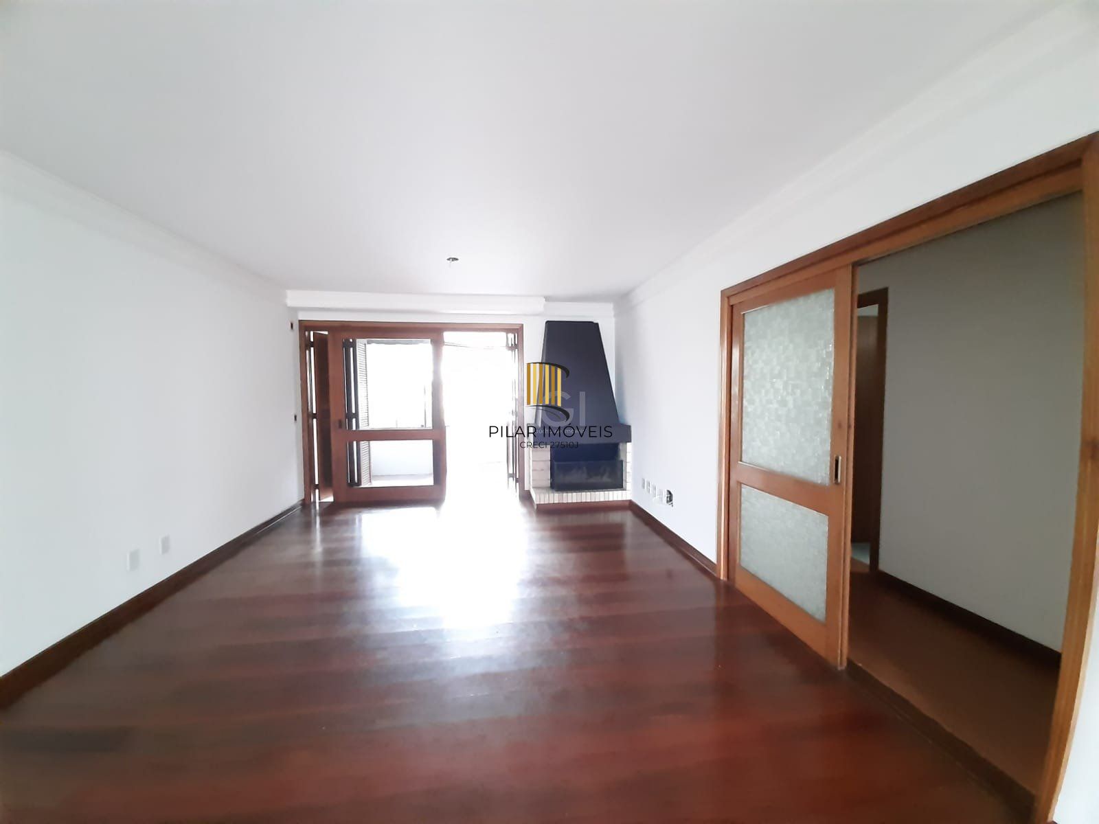 Apartamento para Venda - 181.63m², 3 dormitórios, sendo 1 suites, 2 vagas - Menino Deus