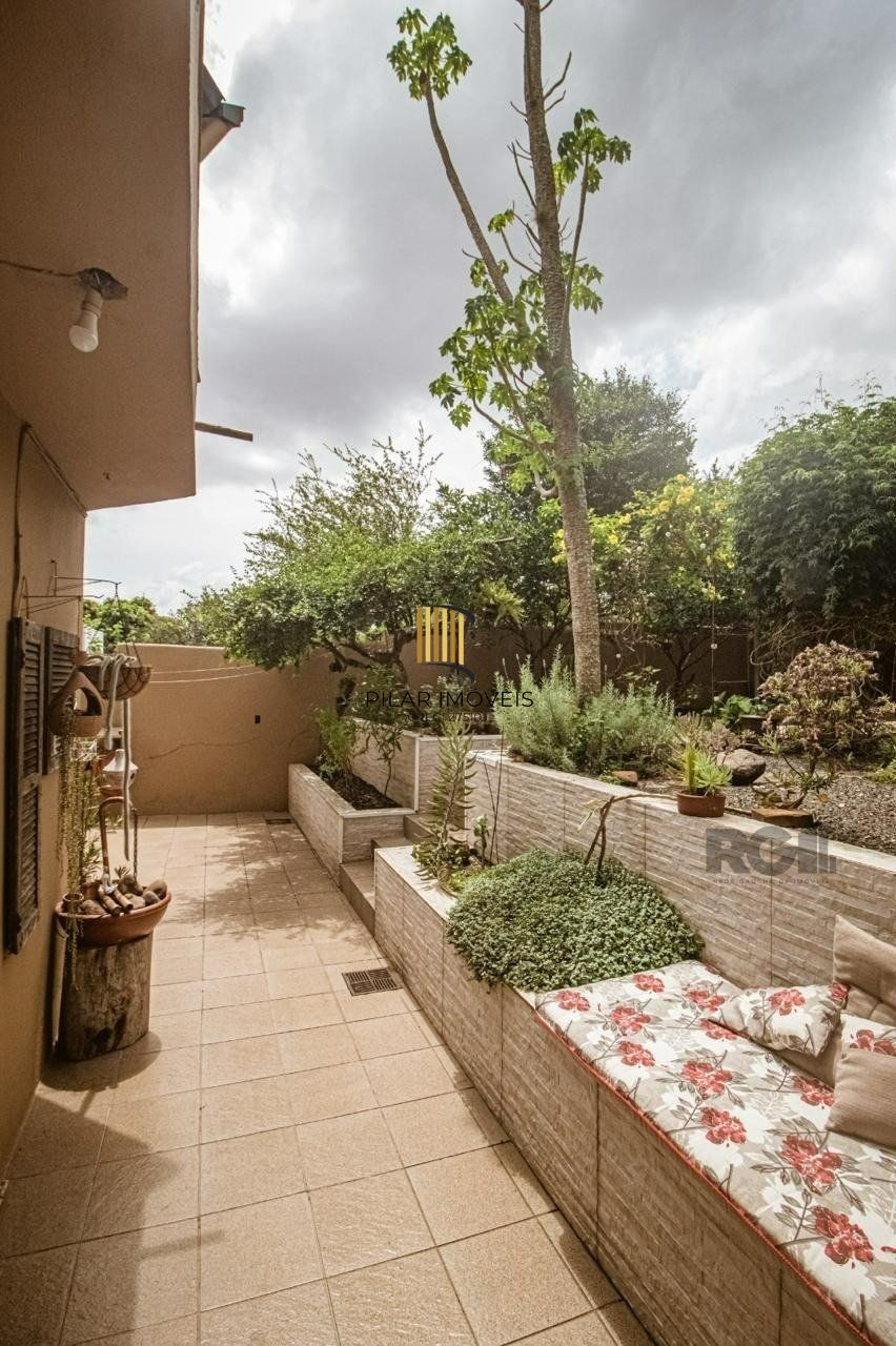 Casa 3 dormitórios no bairro Santo Antônio