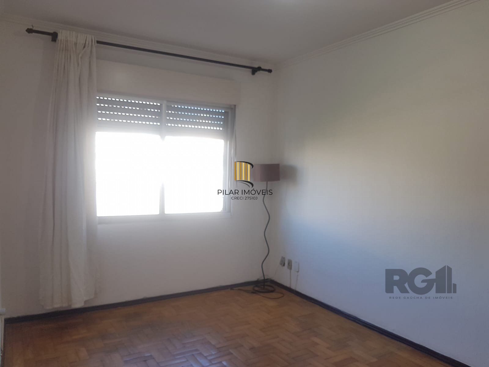Apartamento 2 dormitórios no bairro Azenha