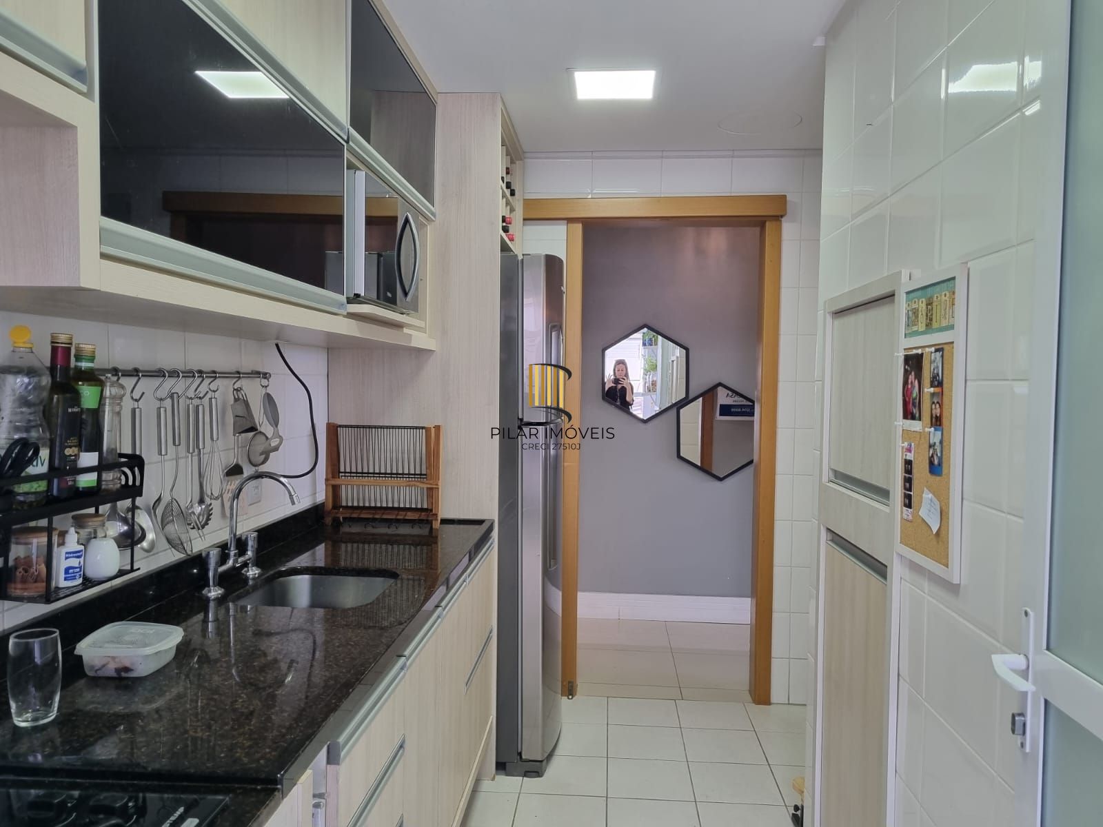 Apartamento de 2 dormitórios com vaga no Bairro Santana