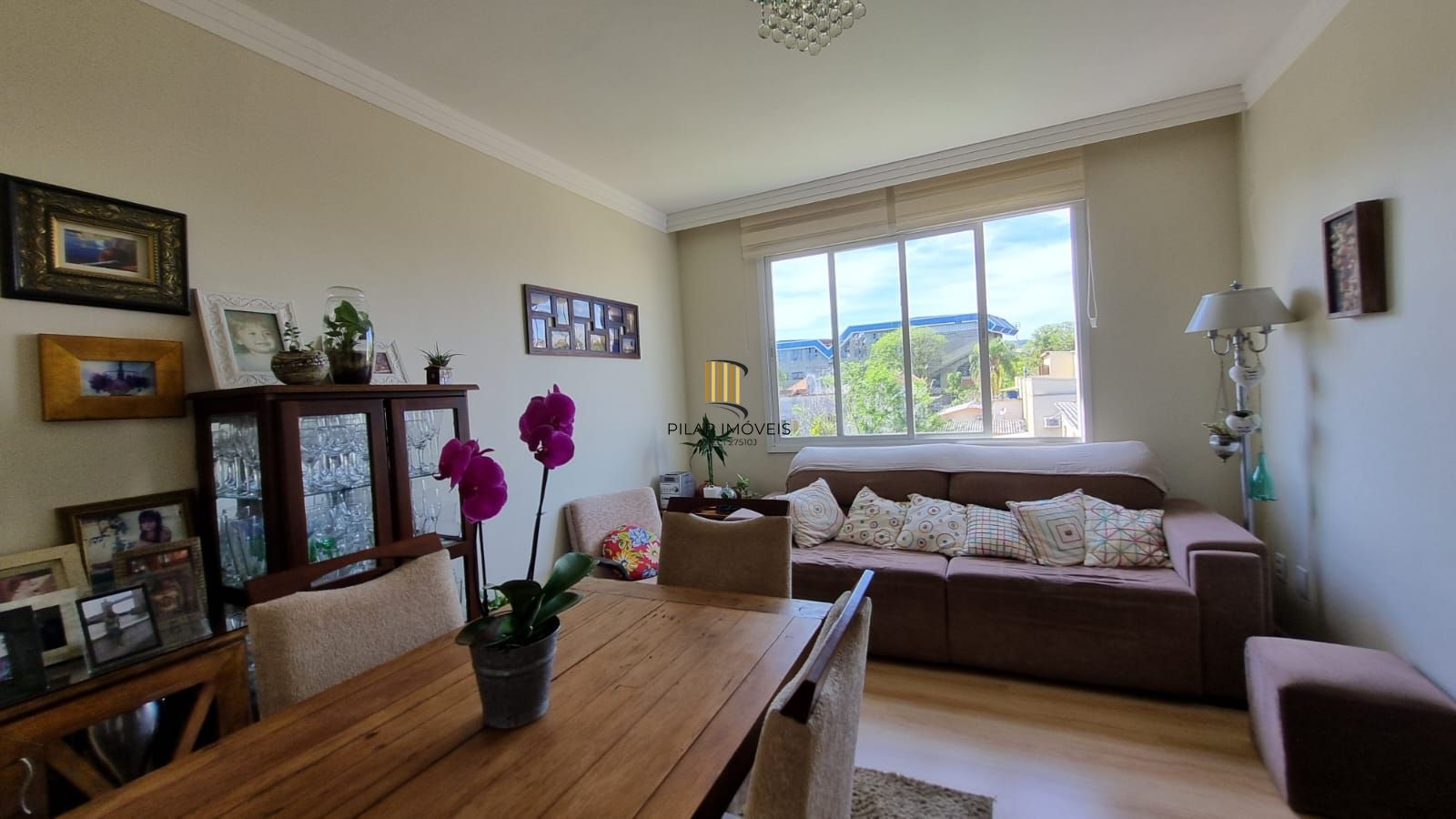 Apartamento à venda com linda vista em localização privilegiada com 2 dormitórios e 1 vaga de garagem no bairro Azenha em Porto Alegre/RS. - Pilar Imóveis