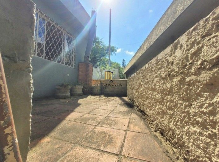 Casa 3 dormitórios no bairro Petrópolis