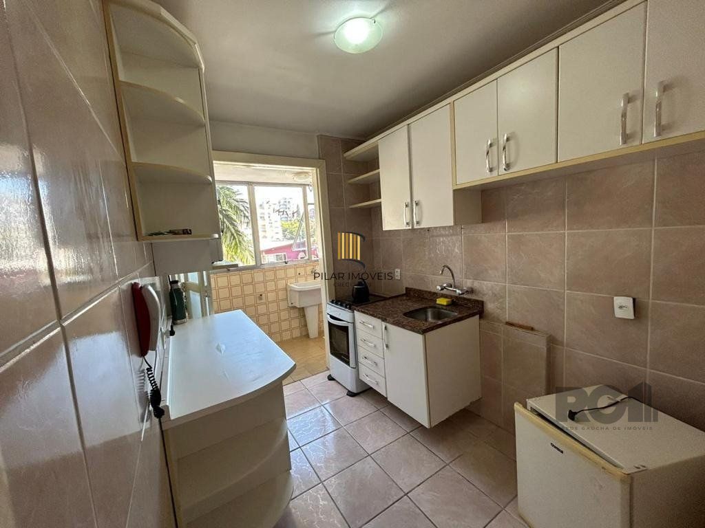 Apartamento de 72m² com 2 dormitórios, no bairro no bairro Mont Serrat.