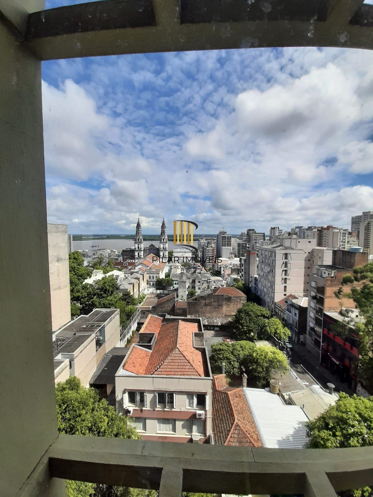 Apartamento 2 dormitórios no bairro Centro Histórico
