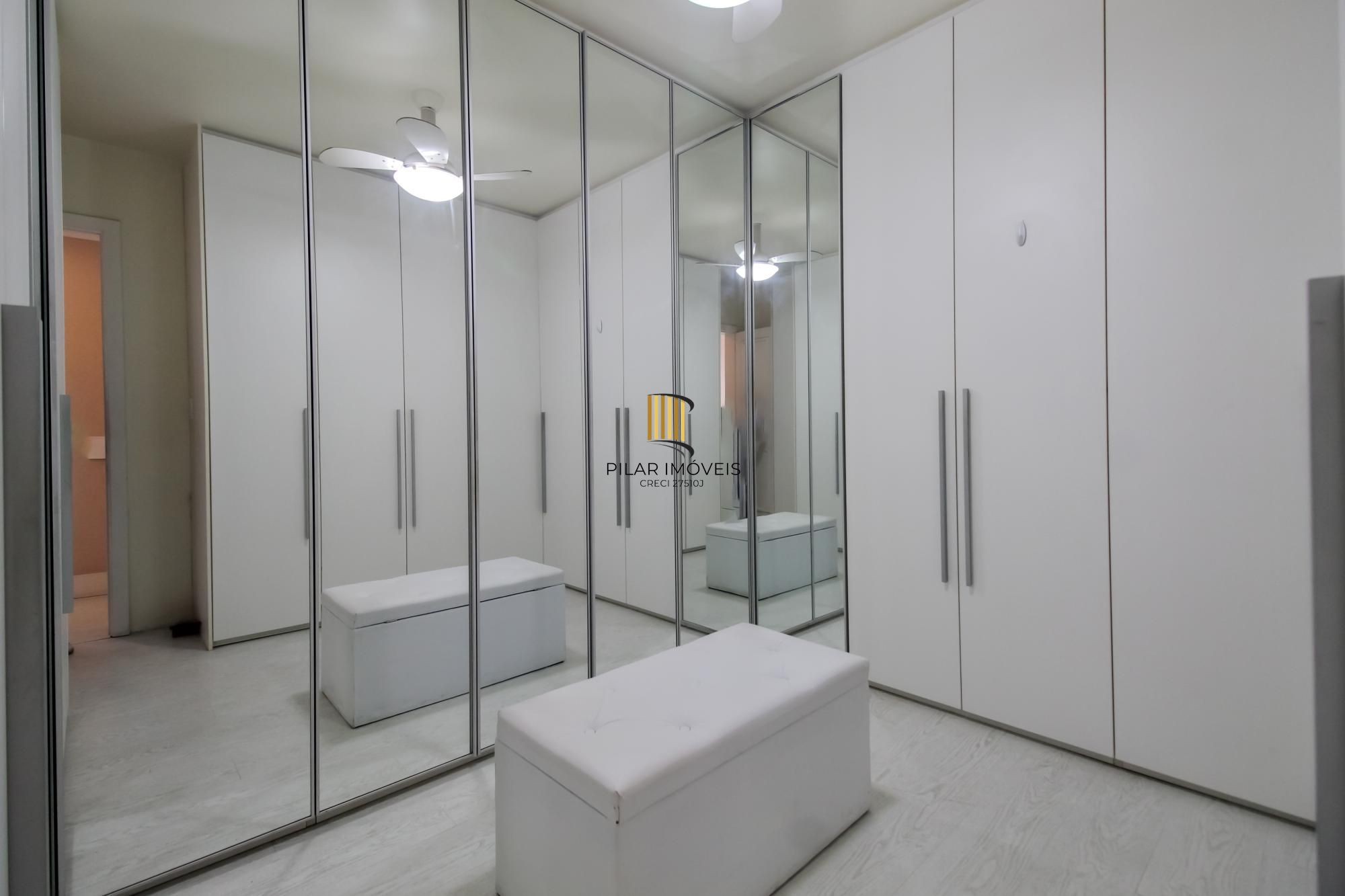Apartamento 3 dormitórios no bairro Menino Deus