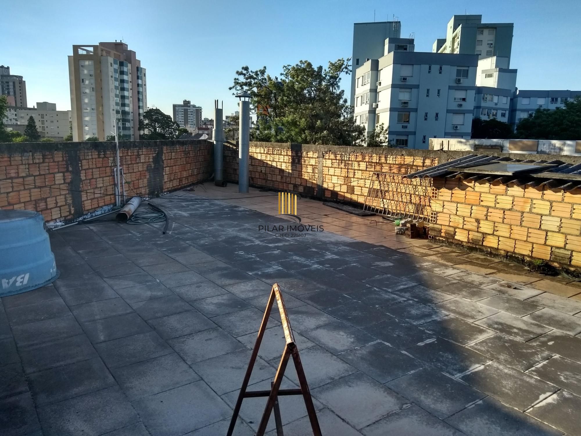 Predio para Venda - 291m², 3 dormitórios, sendo 2 suites, 1 vaga - Partenon