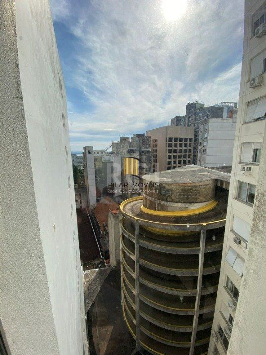 SALA COMERCIAL NO CENTRO HISTÓRICO