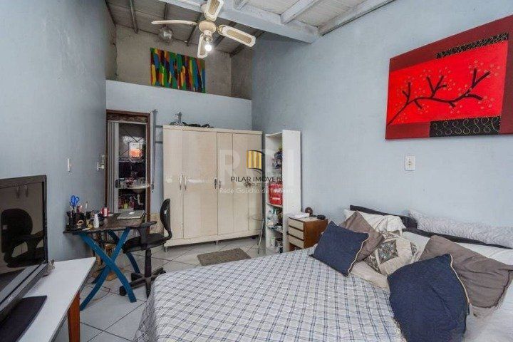 Casa para Venda - 290m², 3 dormitórios, 4 vagas - Santo Antonio