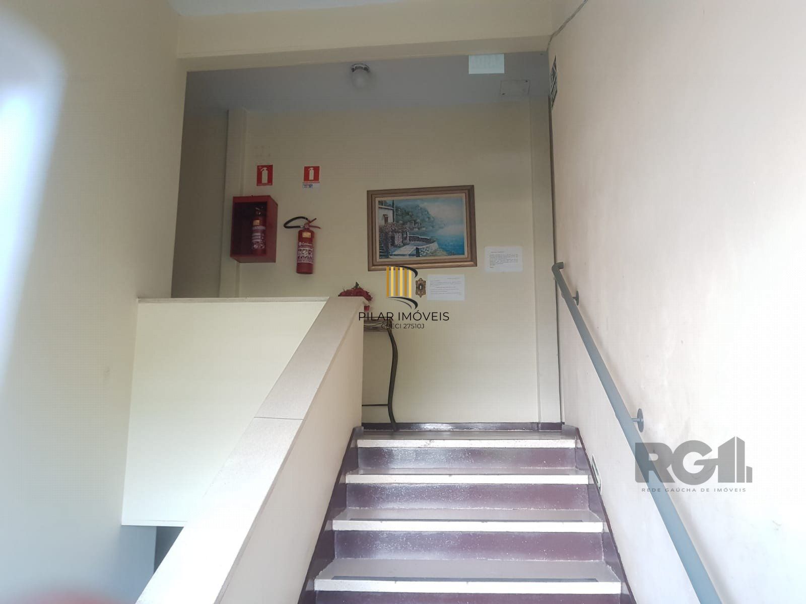 Apartamento 2 dormitórios no bairro Azenha