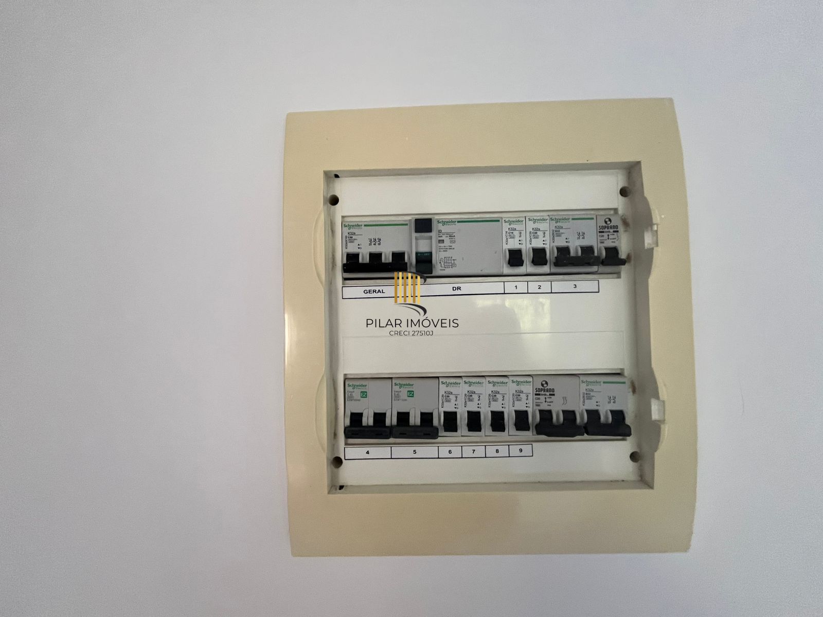 Apartamento 3 Dormitório(s) Bairro Partenon