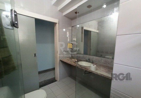 apartamento com três quartos no bairro Farroupilha