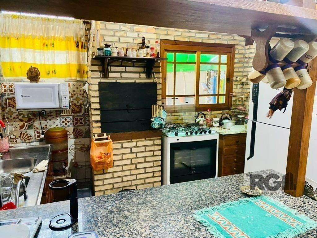 Casa de Condomínio 2 dormitórios no bairro Hípica