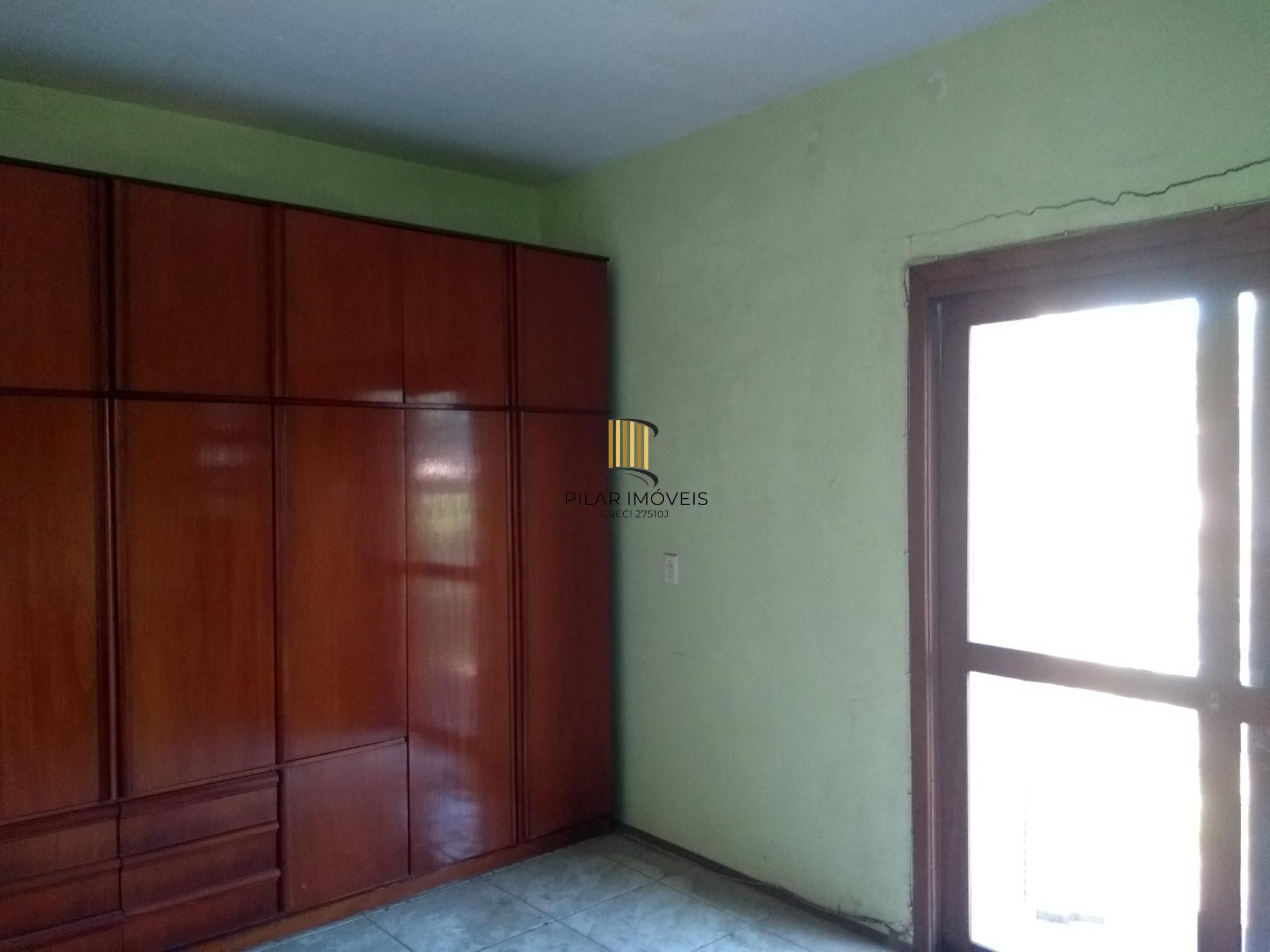 Predio para Venda - 291m², 3 dormitórios, sendo 2 suites, 1 vaga - Partenon